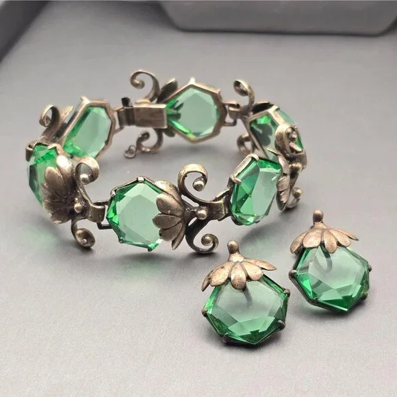 Art Nouveau Sterling Silver Demi-Parure Green Glass Floral Bracelet Earrings - Picture 1 of 16